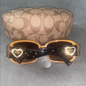 Coach sunglasses! 🧡✨ no flaws